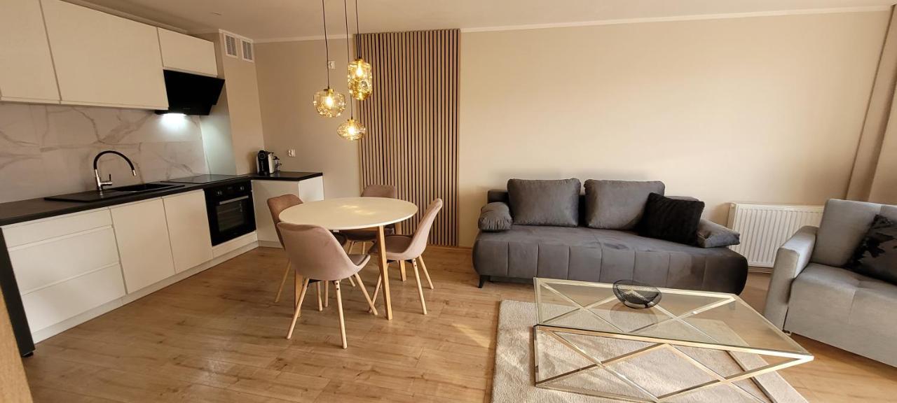 Sloneczny Apartament Z Ogrodkiem Gdańsk Kültér fotó