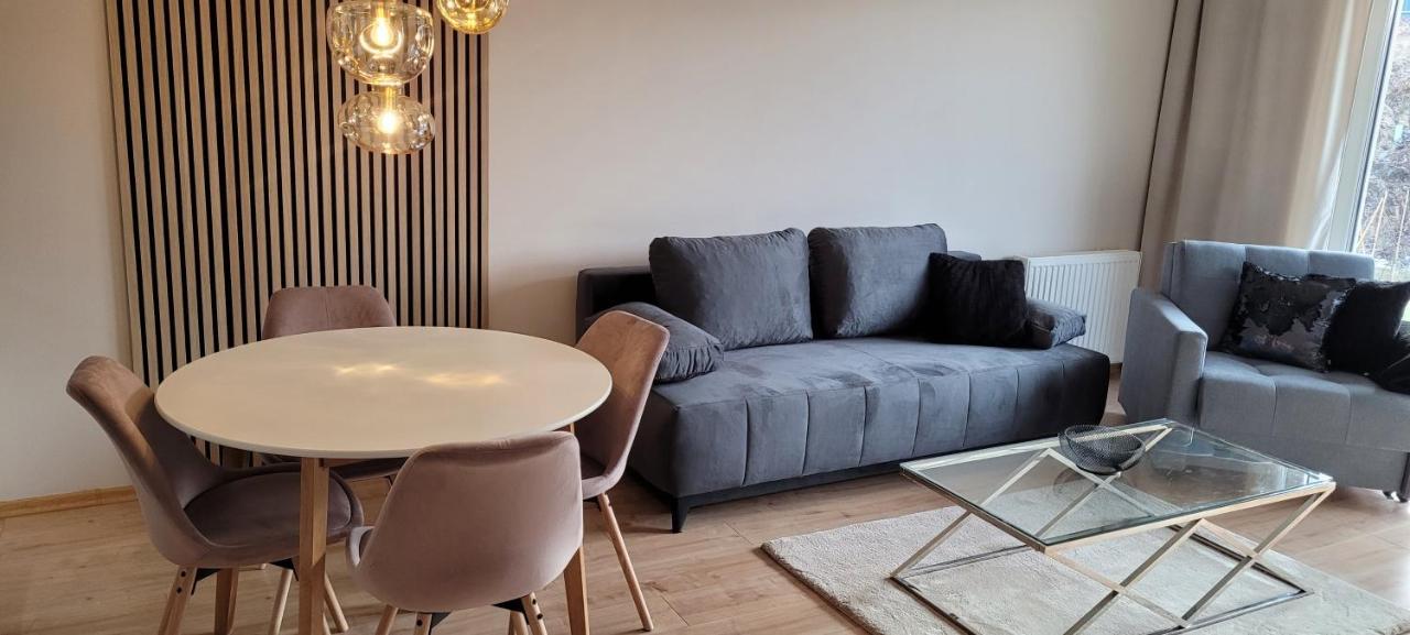 Sloneczny Apartament Z Ogrodkiem Gdańsk Kültér fotó